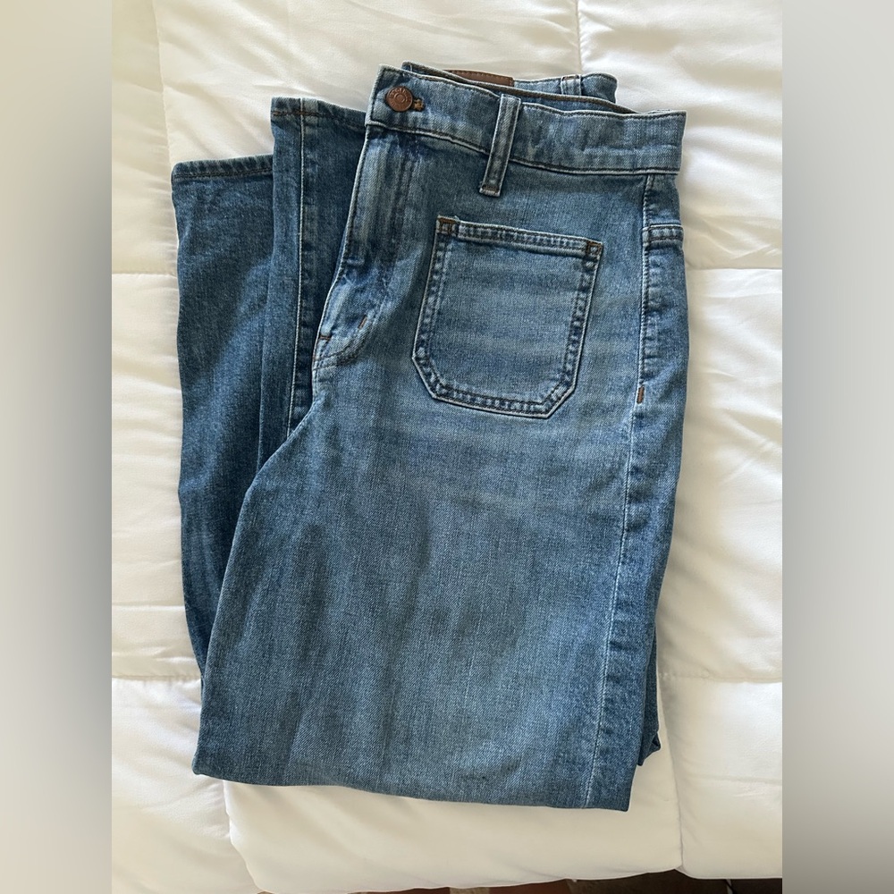 Madewell Women’s Straight Blue Crop Jeans